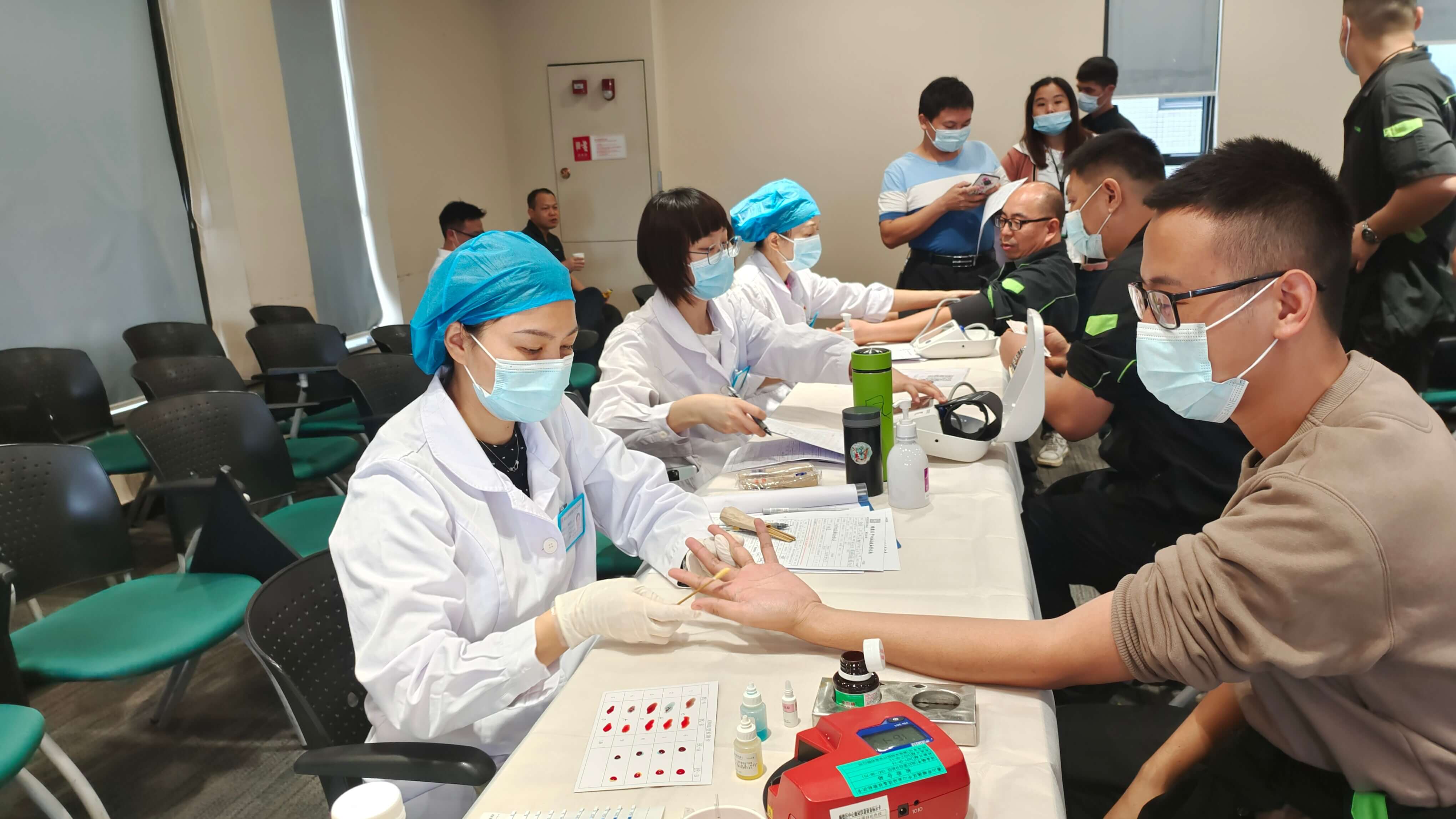 獻血，讓世界繼續(xù)跳動—— 2021年廣東伊之密精密機械股份有限公司無償獻血活動