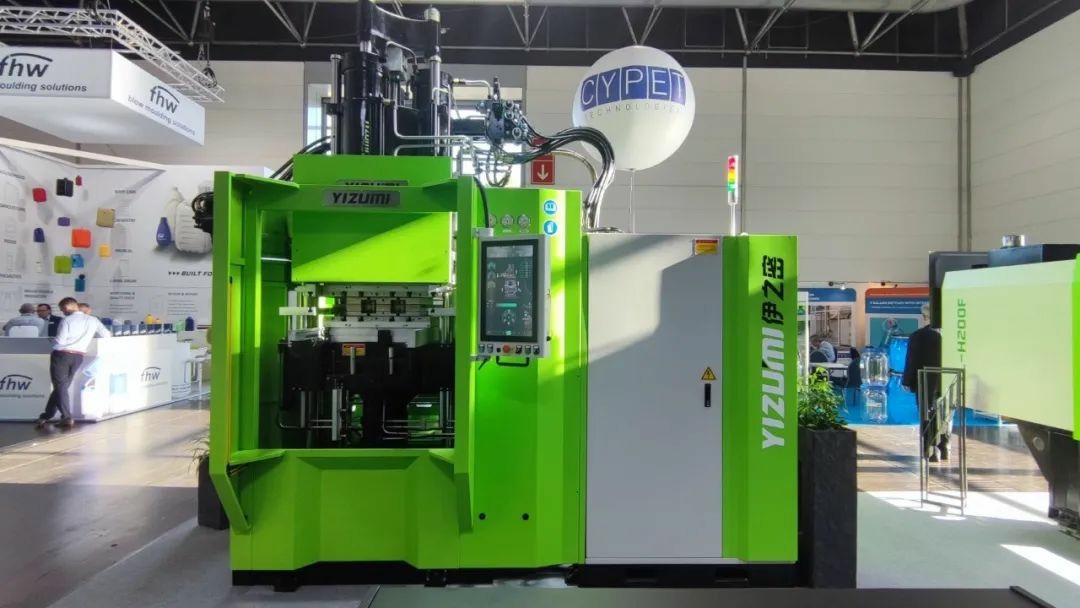 K展進(jìn)行時(shí)|直擊YL3-V440L橡膠注射成型機(jī)