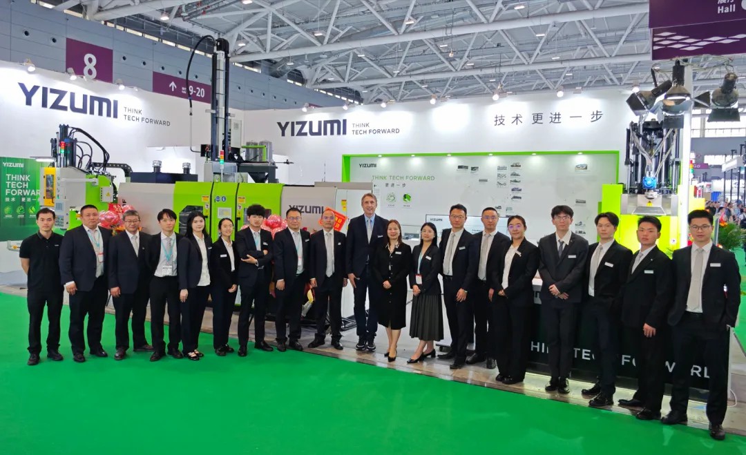 CHINAPLAS 2025收官|(zhì)伊之密橡膠機(jī)：洞察趨勢(shì)，探索智造至簡(jiǎn)